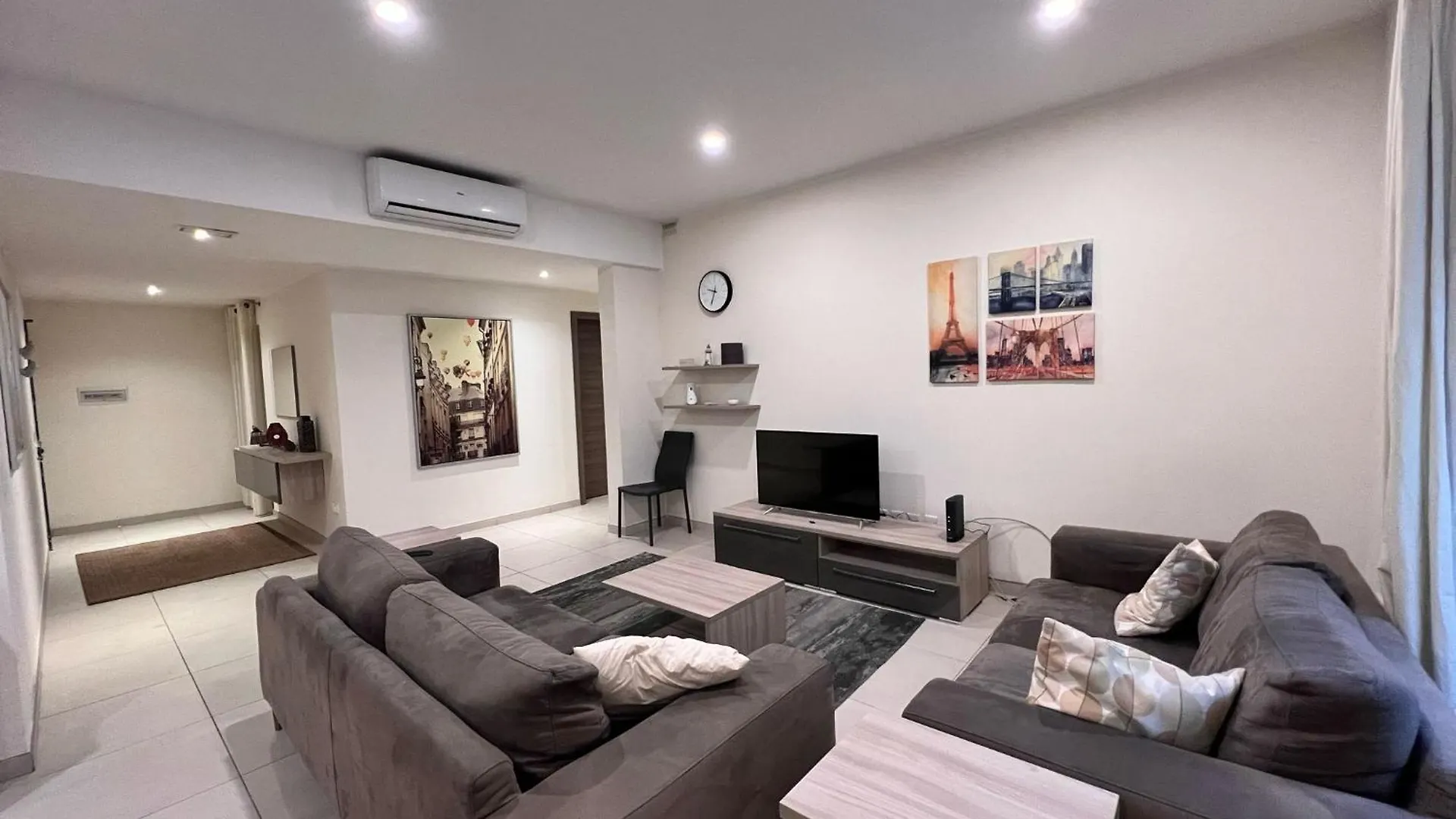 Apartment Modern Flat In Balluta Saint Julian's