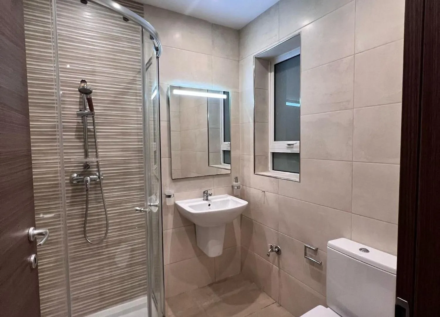 Modern Flat In Balluta St. Julian's Apartament